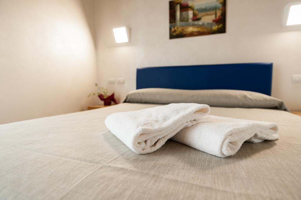 Agriturismo B&B Corte Tonolli Valeggio sul Mincio Δωμάτιο φωτογραφία